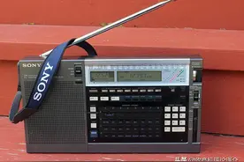 间谍的首选工具，“红色上校”用过的索尼ICF-2001D收音机图片