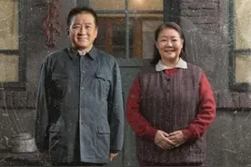 萨日娜：结婚34年只生孩子不做饭，帅气演员丈夫把她宠成宝图片