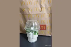 香菜又火了！躲过了香菜味棒棒糖，却没能逃过麦当劳的香菜冰淇淋图片