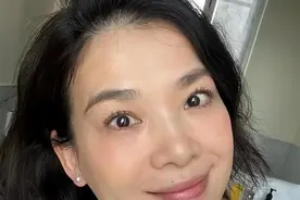 女人上了50岁，化妆品“在精不在多”，备齐这4样，妆容得体好看图片