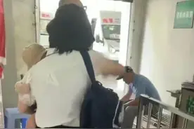 多地车站称儿童乘大巴需购票 专家：现行规定应适时调整图片