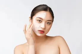 敷完面膜还用洗脸吗？很多人不知道，难怪皮肤越来越差图片