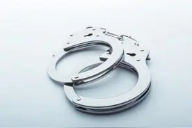 未获许可擅自经营住宿业务 太原一浴池老板被行政拘留并罚款图片