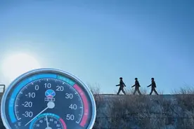 在这里，泡面吃慢了会变冰碴……图片