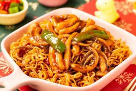 “鱿鱼+年糕”，会碰撞出怎样的美味？图片