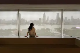 楼上女邻居搬来以后，每天晚上发出的声音，让人崩溃！图片