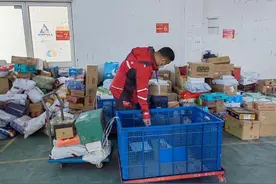 赞！京东物流援沪小哥已上线图片