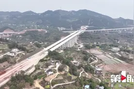 关键隧道已双洞贯通！江泸北线高速年内建成通车图片