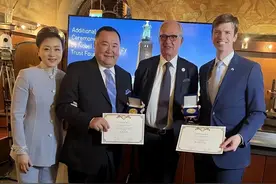 杨澜的老公吴征获得诺贝尔奖，网友笑称：如今的诺奖越来越接地气图片