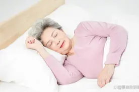 经常犯困嗜睡的人，多半和5种原因有关，可别把病态当作常态图片