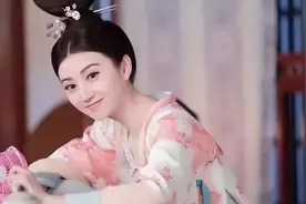 在祝福语里，有一种爱情叫“并蒂莲开，佳偶天成”，你知道来历吗图片