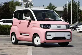 奇瑞电动小车，QQ冰淇淋新车型上市，续航170公里，售价3.99万元图片
