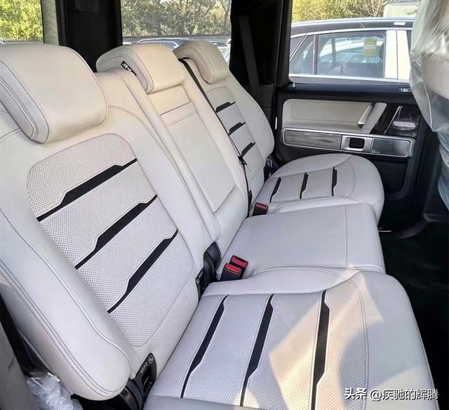 落地总价超330万的奔驰性能越野车，G63 AMG，排量4.0T输出585马力