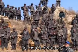 大学生群演1天挣80还得抢？导演被逼疯，网友笑疯了…图片