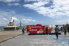 青海湖二郎剑景区图片