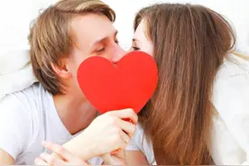男女亲热时，有2个部位是禁吻区，为了伴侣健康，不要轻易触碰图片
