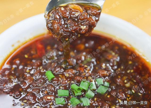 爱吃黄豆酱不用买，2种老配方教会你，不晒不发酵，夹馍吃真香
