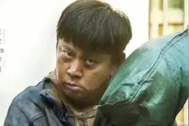 “江昌义”终于摆脱了拼爹的嫌疑！《狂飙》中演的傻子足让他封神图片