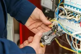 空调电线是4平方，工人让全换掉，终于有师傅说出实话，切记提醒图片