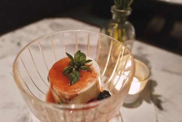 酒店花胶汤多少钱一碗 2025年酒店花胶汤的做法大全