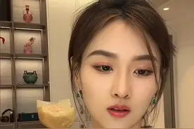 “最美车模”苏宁回应婚变！证实已经分居，公婆世界游玩不管不顾图片