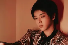 周深和华晨宇同是选秀出身，差距却越来越大，华晨宇正发力追赶图片