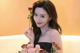 知名靓模鼻祖迎34岁生日！戴钻石配饰美出天际，嫁豪门住三层别墅图片