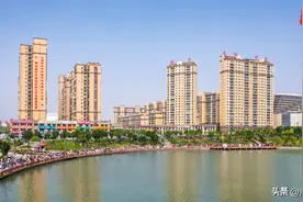 了不起的库车，曾是西域大国都城，城区高楼林立，繁华堪比地级市图片