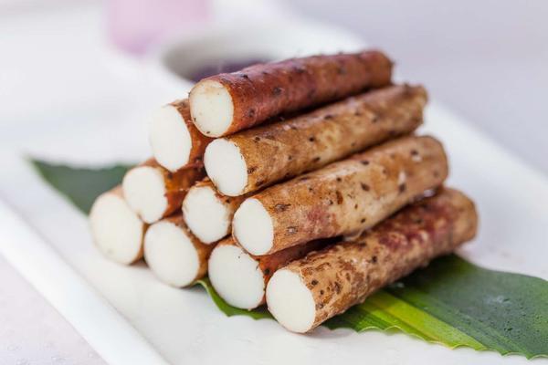 老人一次吞7颗鱼胆无尿发生肾衰，这些食物会引起中毒急性肾损伤