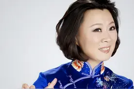 赵本山徒弟赵海燕：22岁嫁初恋，结婚26年恩爱如初，对儿子有愧疚图片