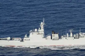 敢于亮剑！8艘军舰径直穿过宫古海峡，中国海军直奔西太平洋图片