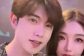 童锦程毫不避讳晒后台，仅直播月入165万，网友：看一次就上瘾图片