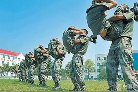 部队当兵两年的十大收获，军营大熔炉果真让人百炼成钢变优秀图片