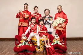 过年合影全家福怎么拍？这12个姿势快收藏起来图片