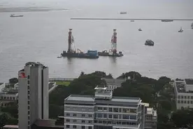 菲方的转变，让美方气愤，在马尼拉填海的中企，就在美国的黑名单图片