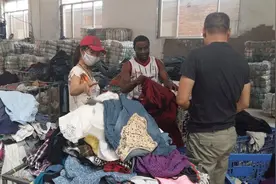 中国旧衣服被非洲人哄抢，一天卖掉20万！女式内衣最受当地人欢迎图片