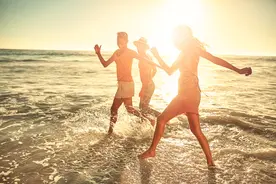 “青春没有售价，硬座直达拉萨”，大学生为啥偏爱特种兵式旅游图片