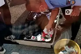 如何评价学生返校被强制搜查行李？图片