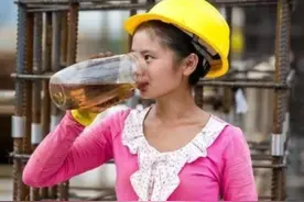 农民工的好信息来啦！国家表示：禁止一刀清退60岁以上的农民工！图片