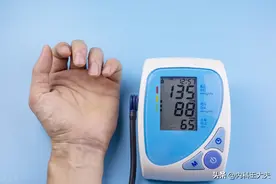 低压长期高于90mmHg，两个办法简单有效，帮您降压图片