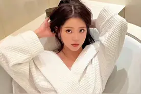 又一个女星翻车，央视多次点名批评，怎么还敢这么圈钱？图片