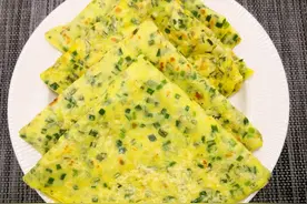 全程手不沾面的韭菜饼，很软很薄还劲道，怎么折都不破皮，值得试图片