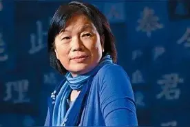 看人太准！李敖评龙应台：一张漂亮的银纸包了一个臭鸡蛋图片