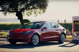 每周需100%充电至少一次！特斯拉更新用户手册，Model3、Y均已用上磷酸铁锂电池图片