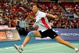 羽毛球入门教学之二十八：正手被动过渡球图片