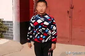 回顾：广西熊孩子掉入鳄鱼池，惨遭11只鳄鱼吞食，毁掉三个家庭！图片