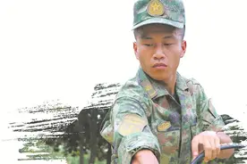 熄灯号 | 在细如发丝的光纤上做“外科手术”，他一次次挑战着自己的极限图片