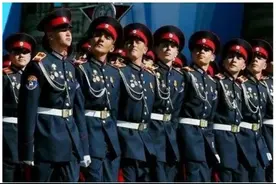世界各国军装大比拼，哪国最帅图片