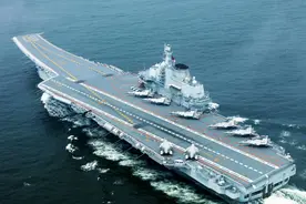 养一艘航母成本有多高？辽宁舰全舰喷一次漆，耗资可能高达八位数图片