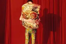 奢侈品智商税盘点：产品有多辣眼睛，我就有多理性图片